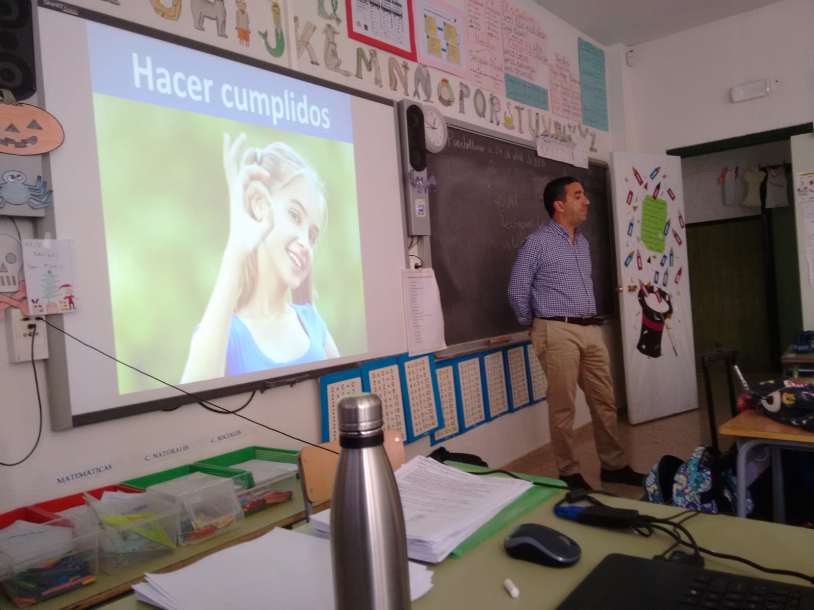 charla de Crecimiento Personal para los alumnos. Charla "trucos para hacer amigos"